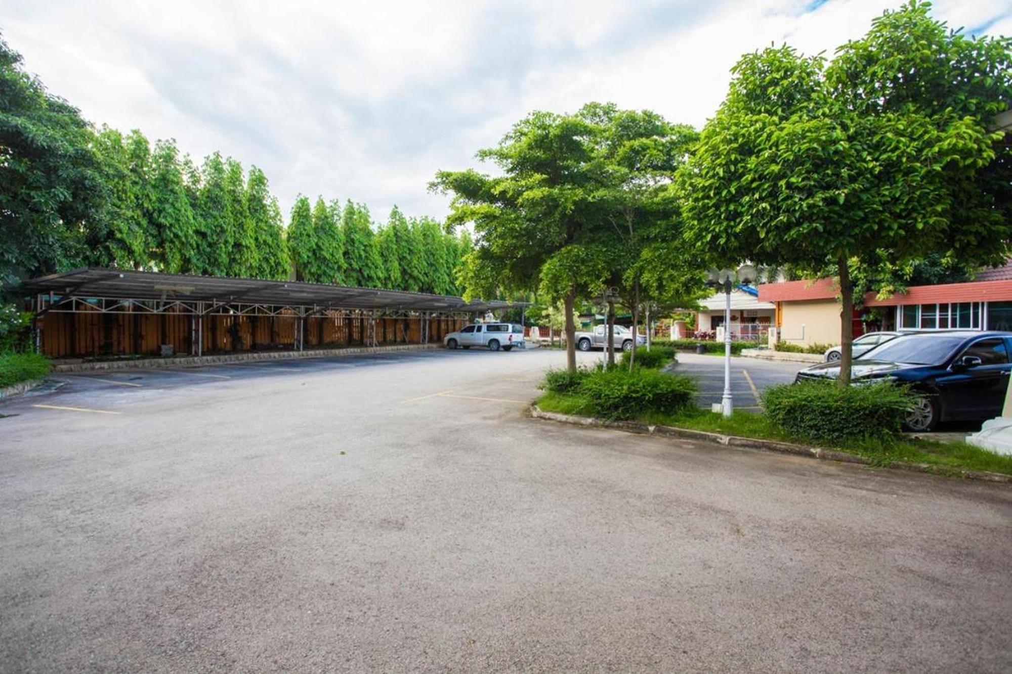 Good View Residence Lampang Exterior foto