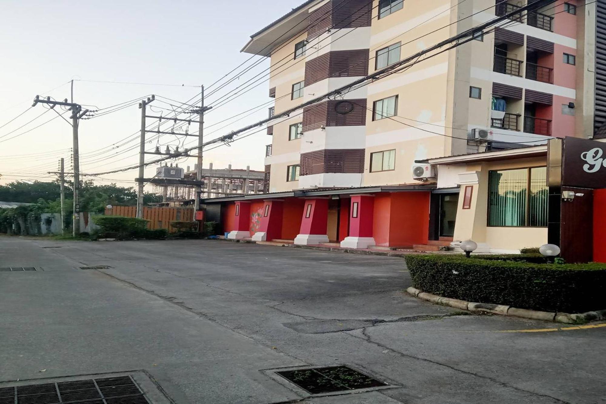 Good View Residence Lampang Exterior foto